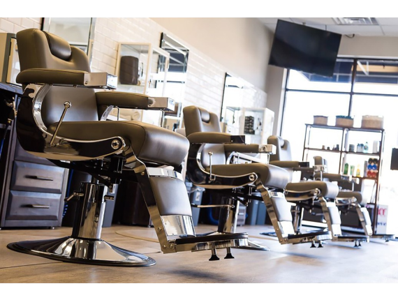 8 Things to Consider When You’re Buying a Barber Chair