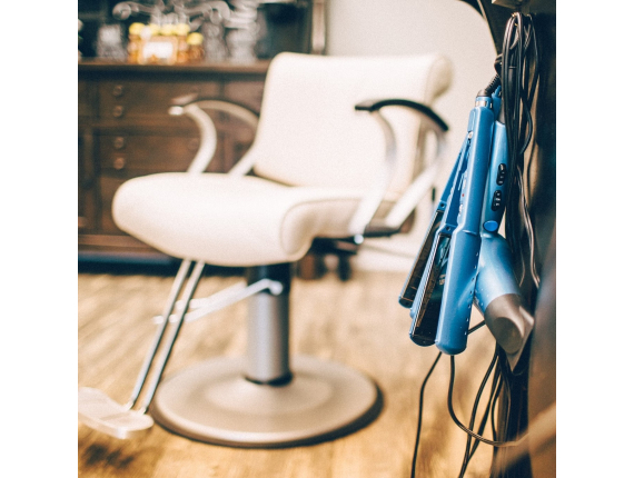 BEST SALON ACCESSORIES IN 2025